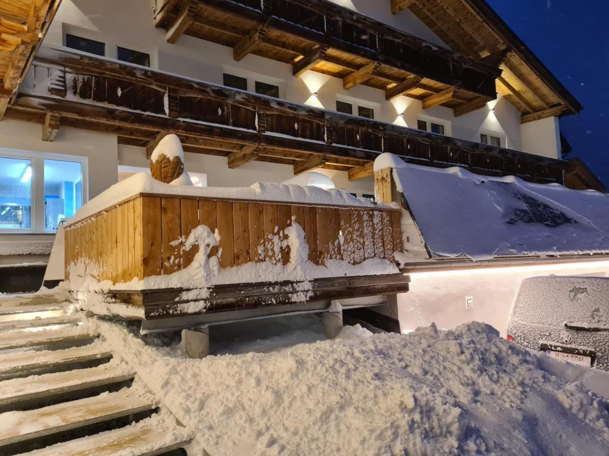 Alpen Gasthof Apartments Hohe Burg Trins Eksteriør billede