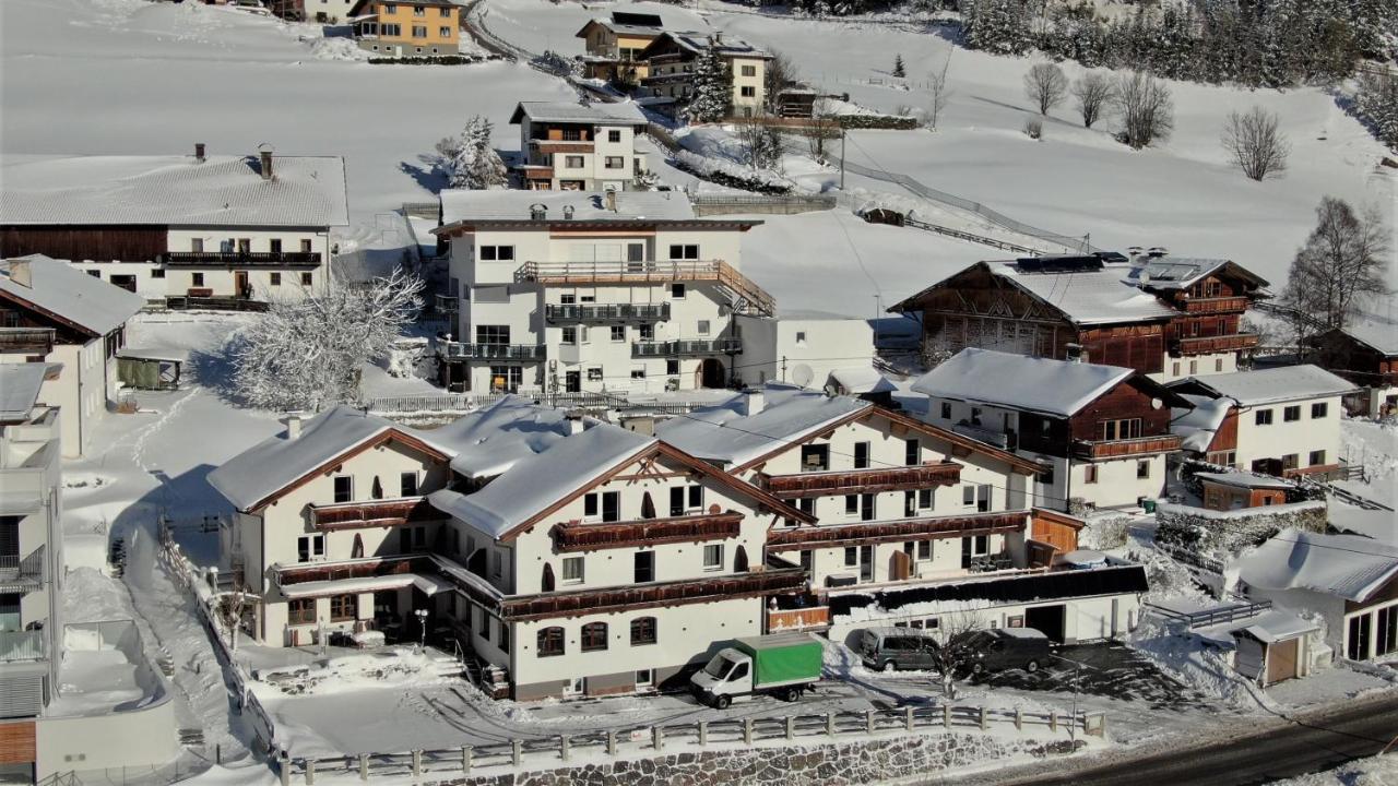 Alpen Gasthof Apartments Hohe Burg Trins Eksteriør billede
